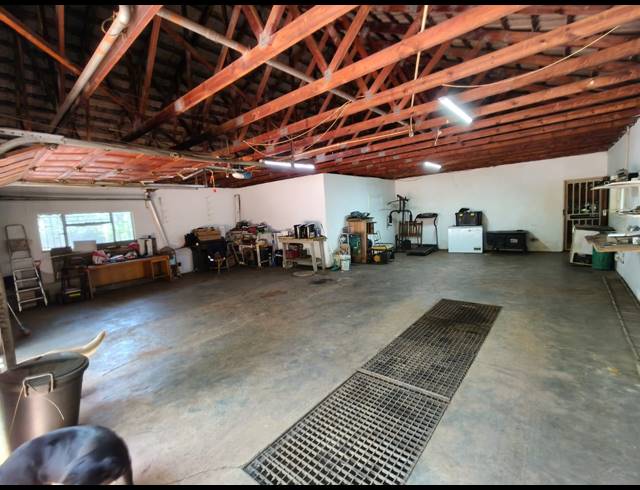 3.80HA FARM FOR SALE IN BOSCHFONTEIN AH
